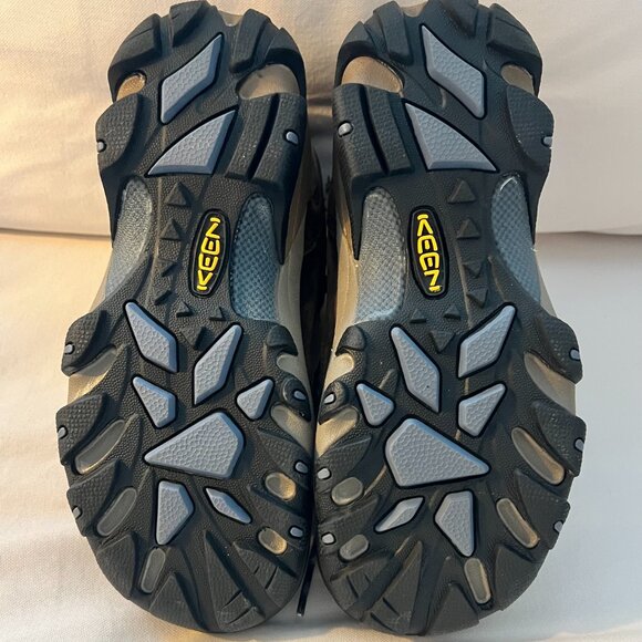 Women's Keen Hiking Boots - Picture 4 of 5
